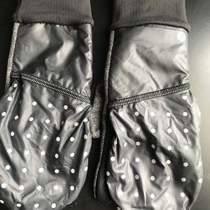 Lululemon Run Fast Gloves
